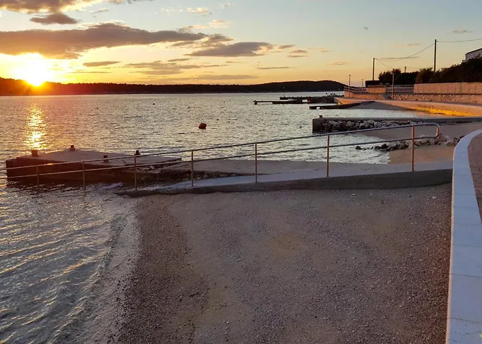 شقة Stunning In Rab